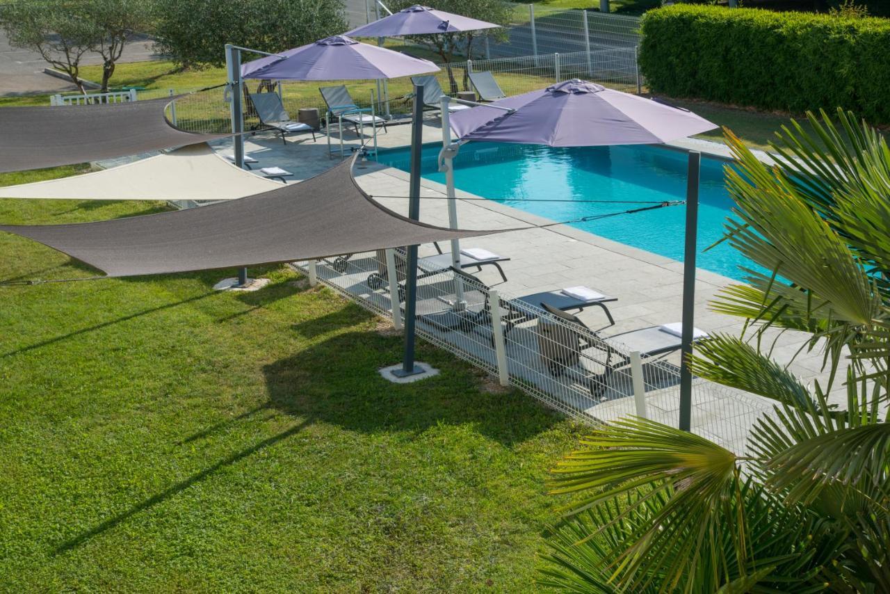 Ibis Styles Portes Du Luberon Hotel 3*