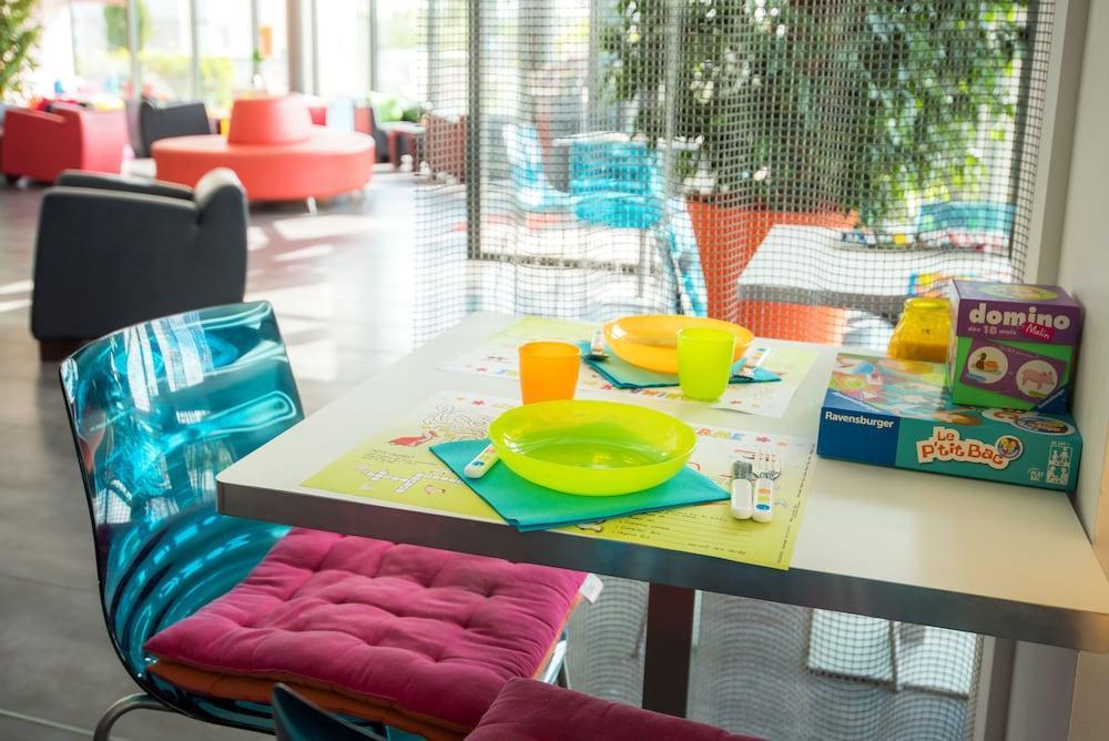 Hotel Ibis Styles Portes Du Luberon