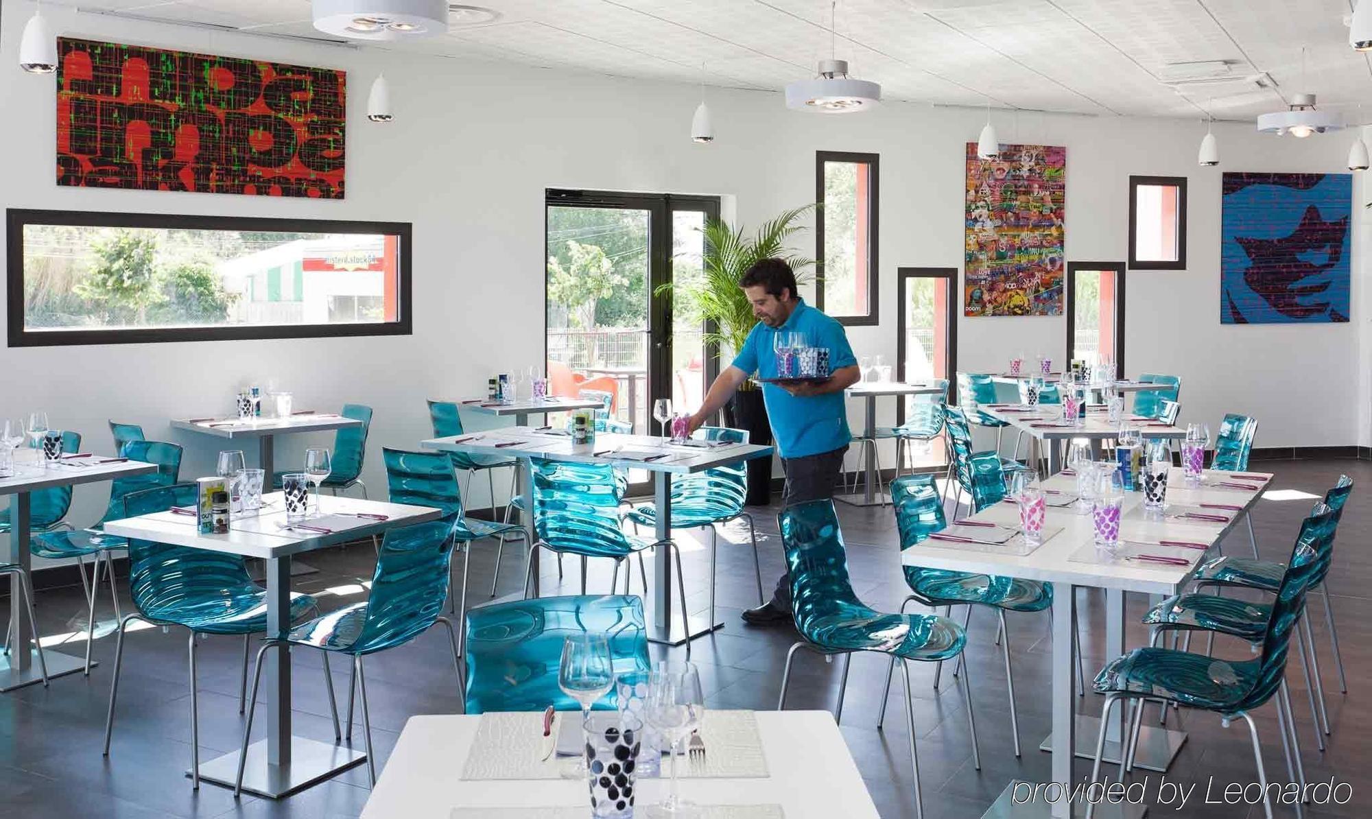 Ibis Styles Portes Du Luberon Hotel 3*