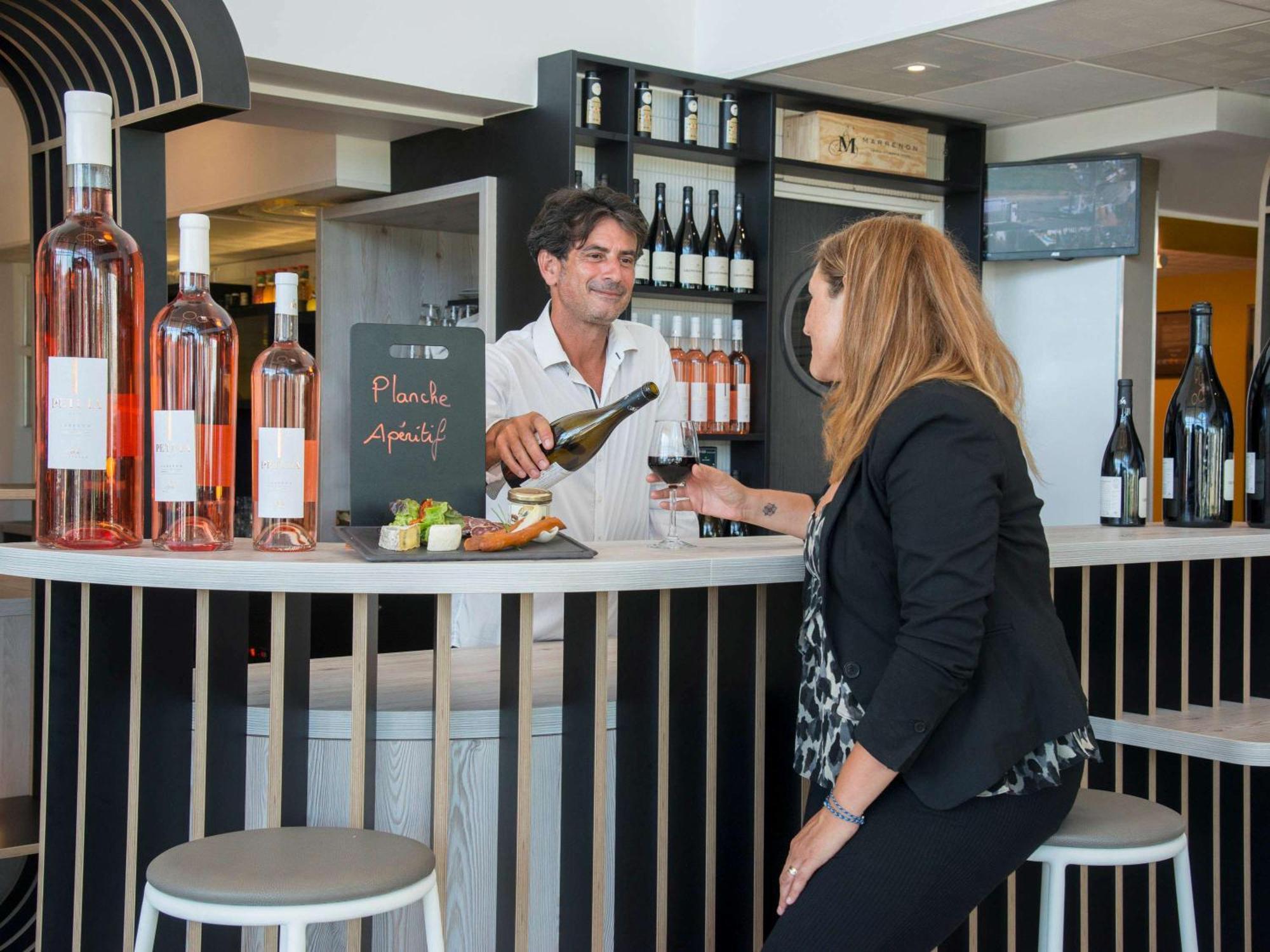 Ibis Styles Portes Du Luberon 3* Pertuis