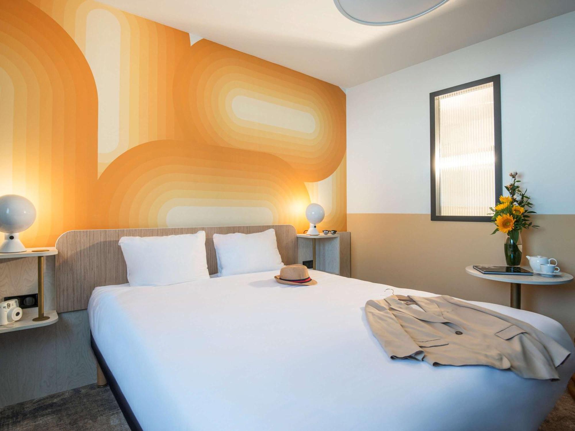 Hotel Ibis Styles Portes Du Luberon 3*
