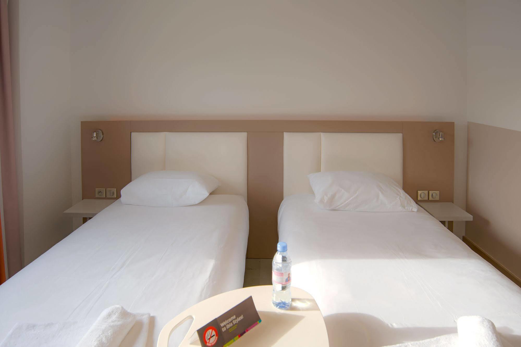 Hotel Ibis Styles Portes Du Luberon Pertuis